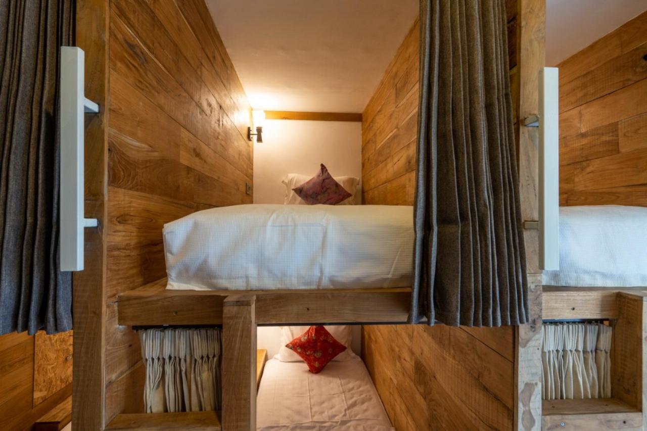 Good Cheer Hostel Nusa Lembongan  Ngoại thất bức ảnh
